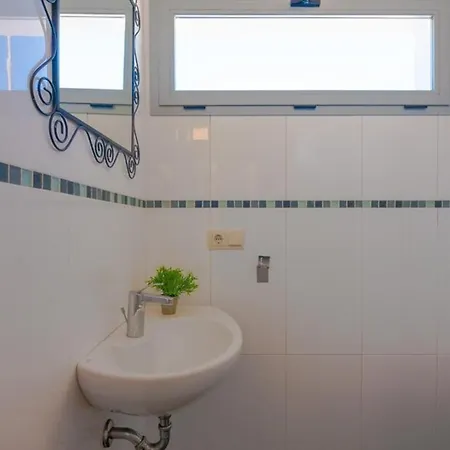 Fustera 12 Apartmán *