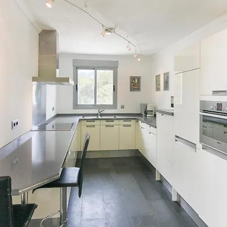Fustera 12 Apartmán